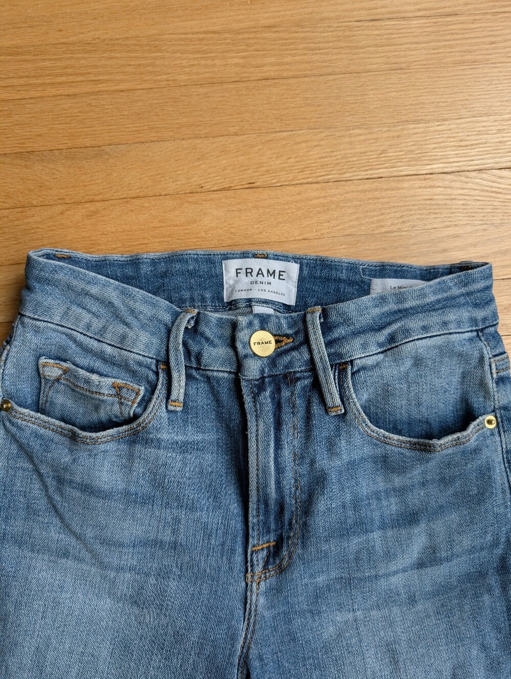 FRAME Le Mini Boot Huntington Mid-Rise Jeans - Size 24